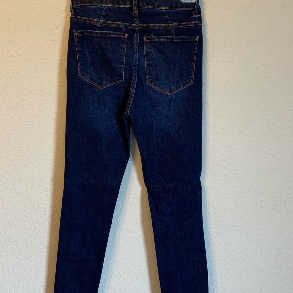 Jeans - Picture 2 of 3